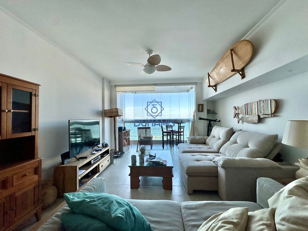 APARTAMENTO REFORMADO À VENDA NA PRAIA DAS ASTÚRIAS - FRENTE MAR em Jardim Astúrias, Guarujá — foto 4