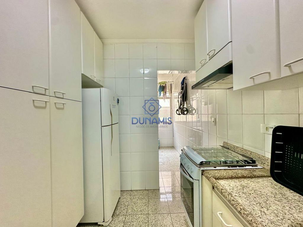 EXCELENTE APARTAMENTO REFORMADO NA QUADRA DA PRAIA  À VENDA NA PRAIA DA ENSEADA em Enseada, Guarujá — foto 10
