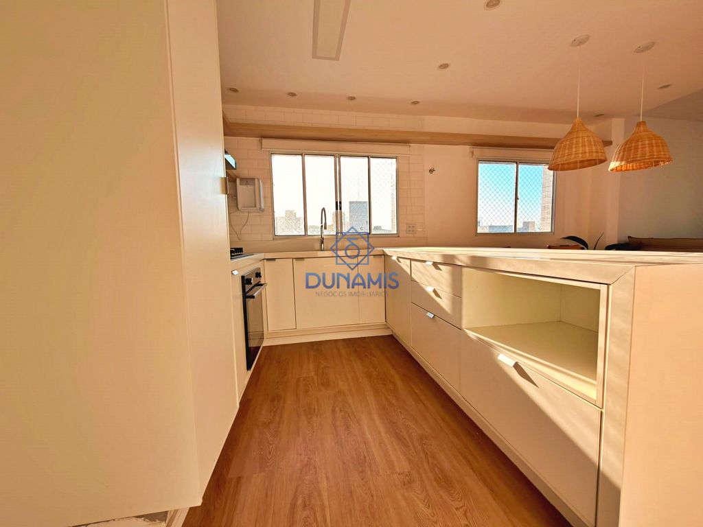 APARTAMENTO REFORMADO Á VENDA NA PRAIA DO TOMBO - PRÉDIO COM LAZER E DUAS VAGAS em Tombo, Guarujá — foto 12
