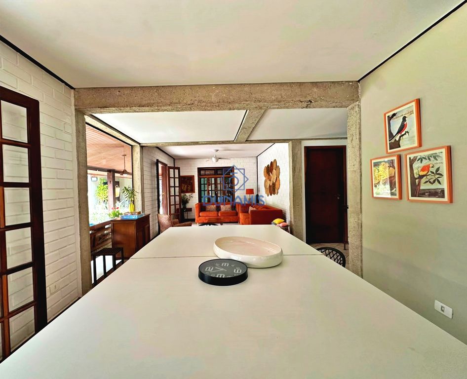 *** CASA ESPETACULAR À UMA QUADRA DA PRAIA DA ENSEADA -  6 SUITES - 650 METROS * em Enseada, Guarujá — foto 36