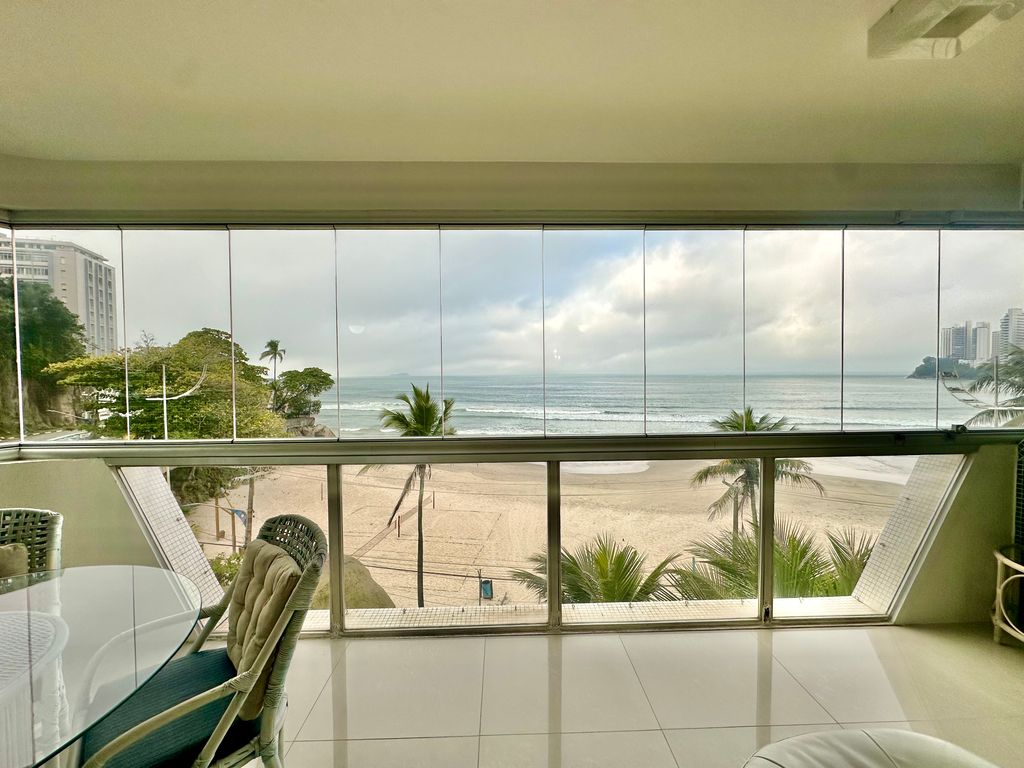 APARTAMENTO TOTALMENTE REFORMADO À VENDA NA PRAIA DAS ASTÚRIAS -FRENTE TOTAL MAR em Jardim Astúrias, Guarujá — foto 9