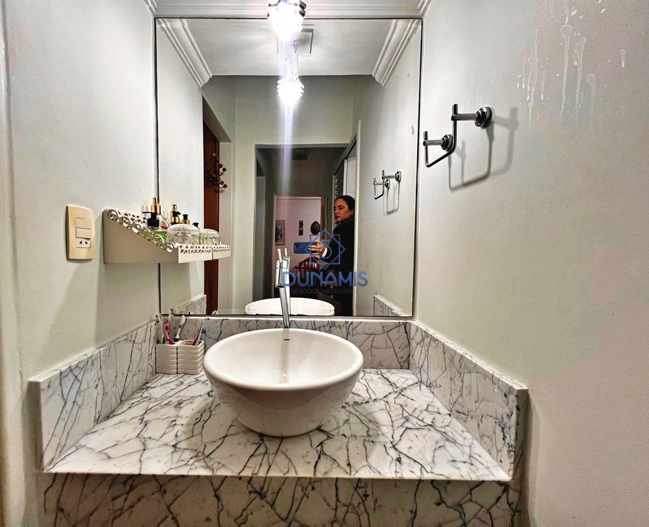 APARTAMENTO À VENDA REFORMADO À UMA QUADRA DA PRAIA DA ENSEADA COM LAZER em Enseada, Guarujá — foto 6