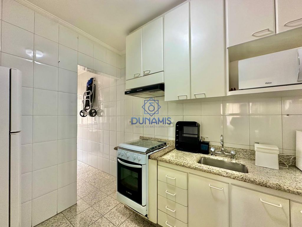EXCELENTE APARTAMENTO REFORMADO NA QUADRA DA PRAIA  À VENDA NA PRAIA DA ENSEADA em Enseada, Guarujá — foto 12