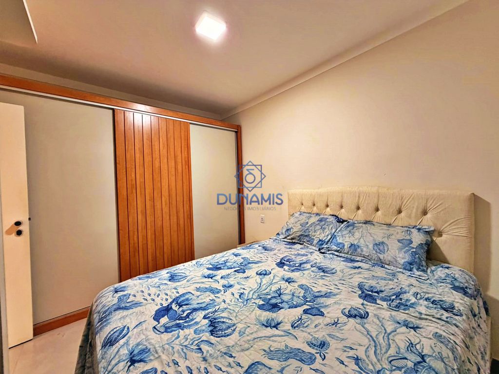 FLAT TOTALMENTE REFORMADO NA PRAIA DAS PITANGUEIRAS - COM DUAS VAGAS E LAZER em Pitangueiras, Guarujá — foto 10