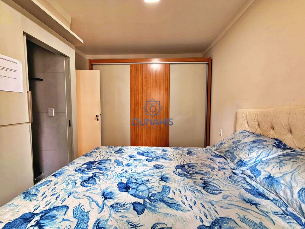 FLAT TOTALMENTE REFORMADO NA PRAIA DAS PITANGUEIRAS - COM DUAS VAGAS E LAZER em Pitangueiras, Guarujá — foto 12
