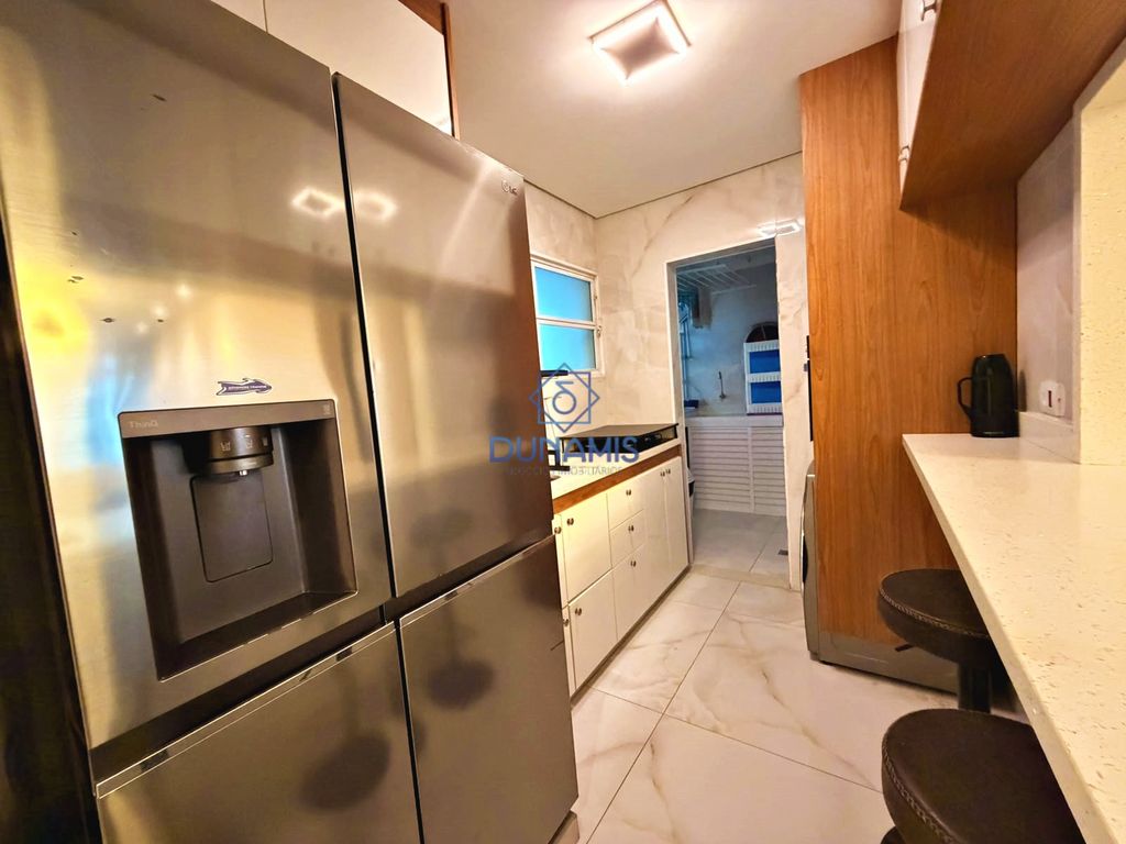 APARTAMENTO REFORMADO COM VISTA PARA O MAR - REGIÃO DO RESTAURANTE AVELINOS em Pitangueiras, Guarujá — foto 18