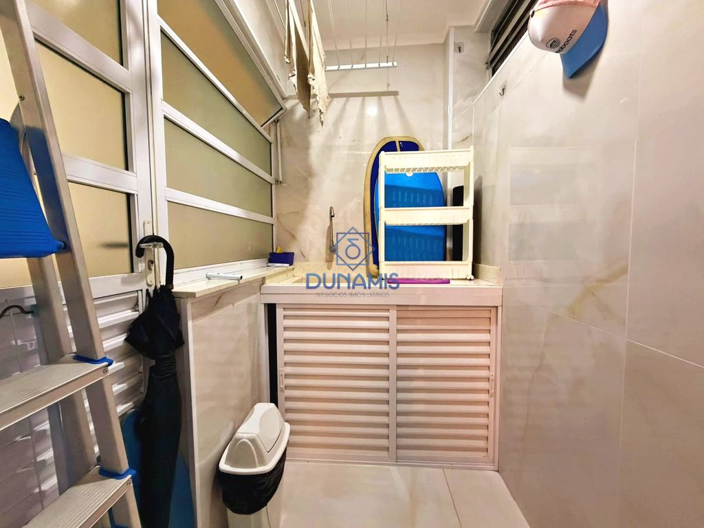 APARTAMENTO REFORMADO COM VISTA PARA O MAR - REGIÃO DO RESTAURANTE AVELINOS em Pitangueiras, Guarujá — foto 24