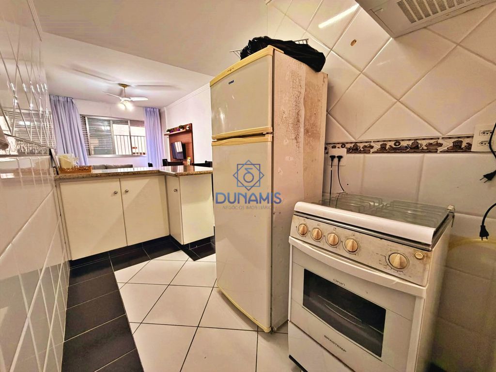 APARTAMENTO A VENDA NA PRAIA DAS PITANGUEIRAS - 01 QUADRA DA PRAIA em Pitangueiras, Guarujá — foto 12