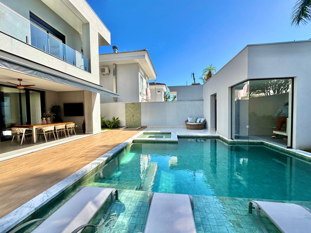 Casa Alto Padrão Novíssima e Moderna no condomínio Jardim Acapulco Guarujá em Jardim Acapulco, Guarujá — foto 24
