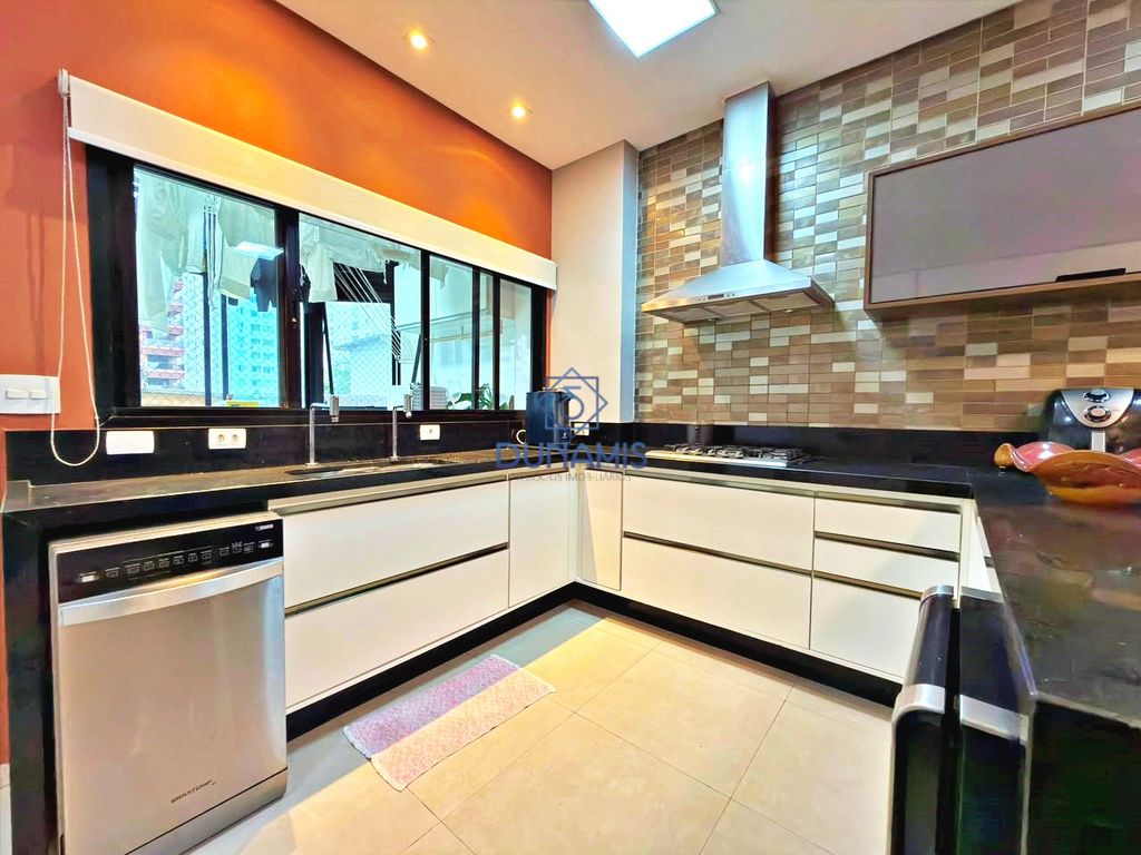 MARAVILHOSO APARTAMENTO REFORMADO À VENDA NA PRAIA DE PITANGUEIRAS COM LAZER em Pitangueiras, Guarujá — foto 49