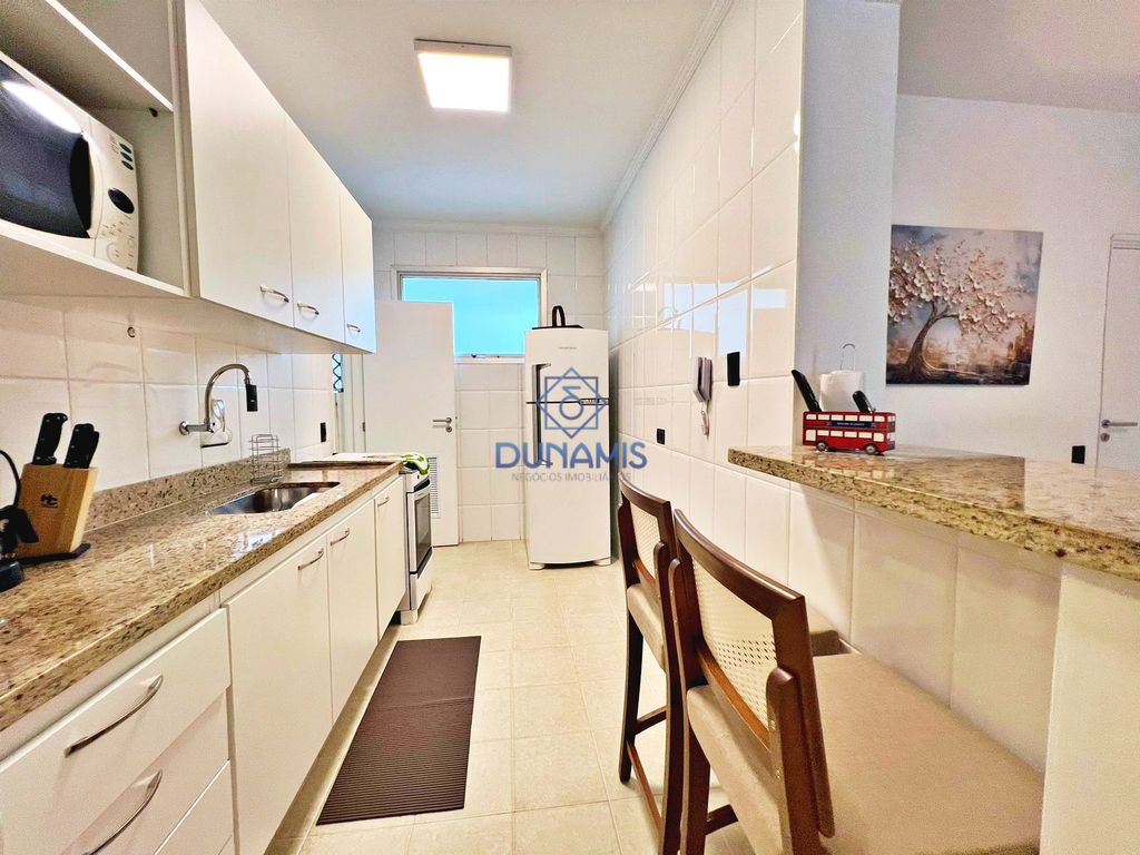 APARTAMENTO À VENDA NA PRAIA DAS PITANGUEIRAS - REGIÃO CENTRAL - COM SACADA em Pitangueiras, Guarujá — foto 11
