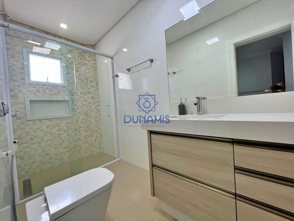 APARTAMENTO ALTO PADRÃO NA PITANGUEIRAS FRENTE MAR 2 VAGAS DE GARAGEM E LAZER em Morro do Maluf, Guarujá — foto 22
