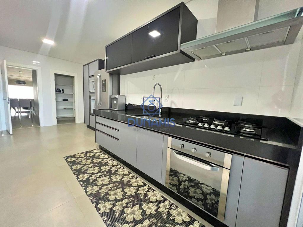 APARTAMENTO ALTO PADRÃO NA PITANGUEIRAS FRENTE MAR 2 VAGAS DE GARAGEM E LAZER em Morro do Maluf, Guarujá — foto 26