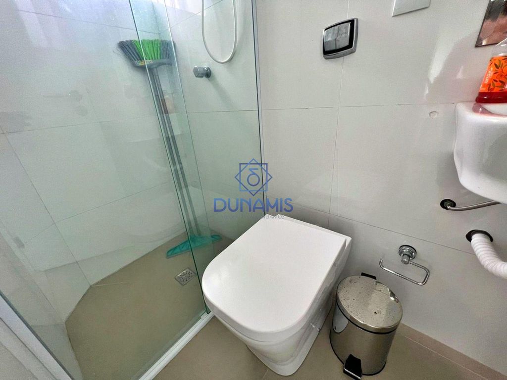 APARTAMENTO ALTO PADRÃO NA PITANGUEIRAS FRENTE MAR 2 VAGAS DE GARAGEM E LAZER em Morro do Maluf, Guarujá — foto 30