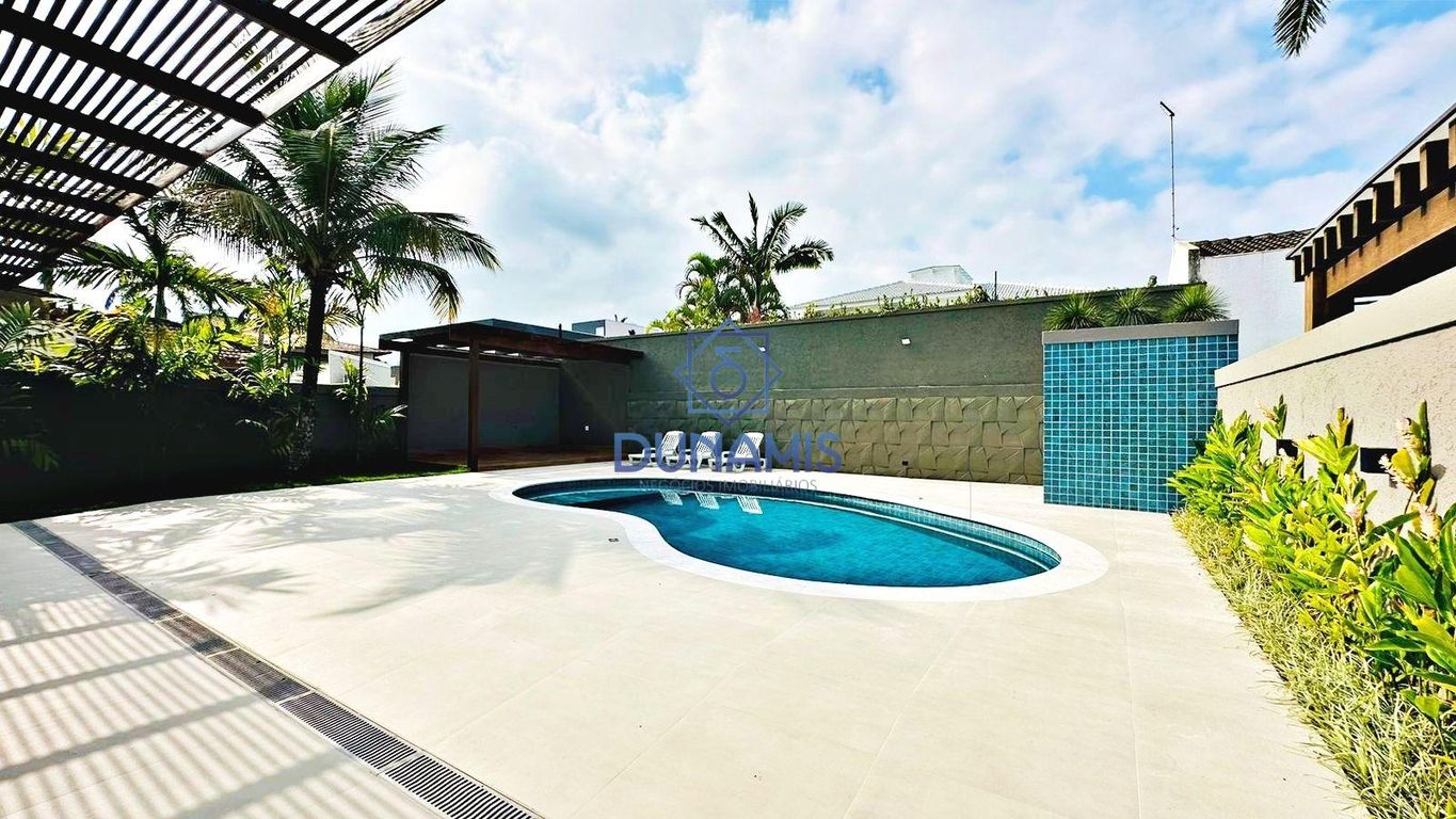 Belíssima Casa à venda no condomínio Jardim Acapulco, Guarujá. em Acapulco, Guarujá — foto 5