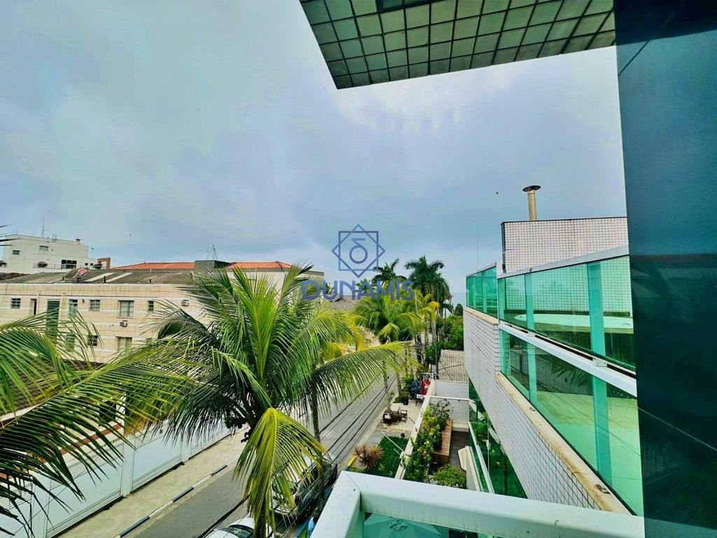 Cobertura na Praia do Tombo  - terraço com churrasqueira em Jardim Astúrias, Guarujá — foto 4