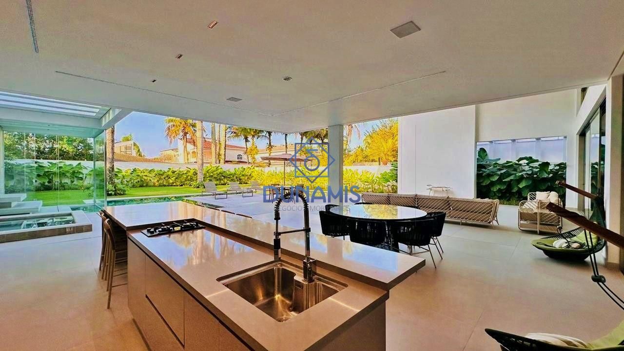Mansão luxuosa no Condomínio Jardim Acapulco mobiliada e decorada em Acapulco, Guarujá — foto 18