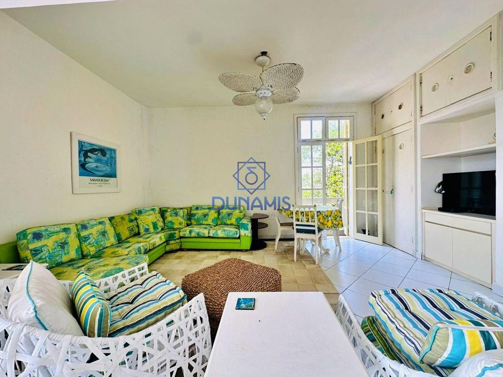 ** APARTAMENTO PÉ NA AREIA A VENDA NA PRAIA DAS PITANGUEIRAS ** em Jardim Astúrias, Guarujá — foto 11