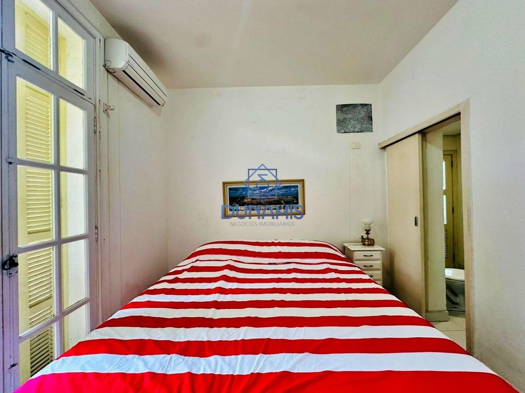 ** APARTAMENTO PÉ NA AREIA A VENDA NA PRAIA DAS PITANGUEIRAS ** em Jardim Astúrias, Guarujá — foto 29