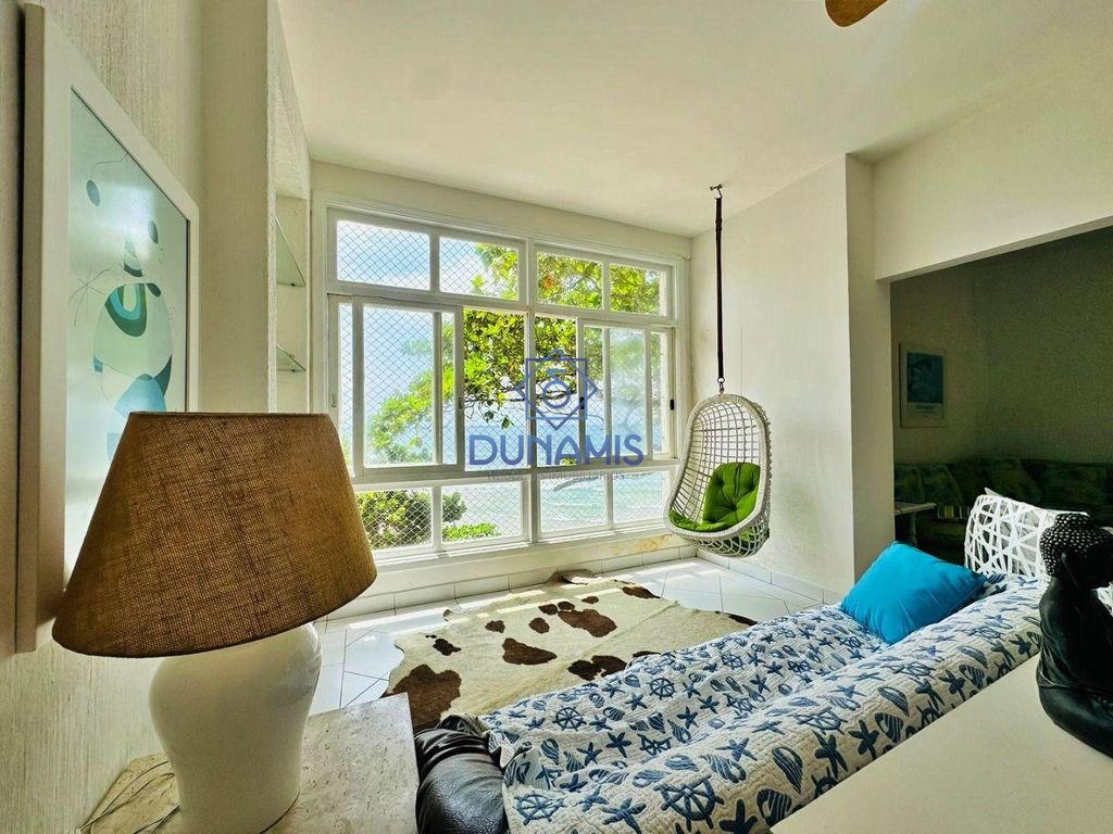 ** APARTAMENTO PÉ NA AREIA A VENDA NA PRAIA DAS PITANGUEIRAS ** em Jardim Astúrias, Guarujá — foto 3