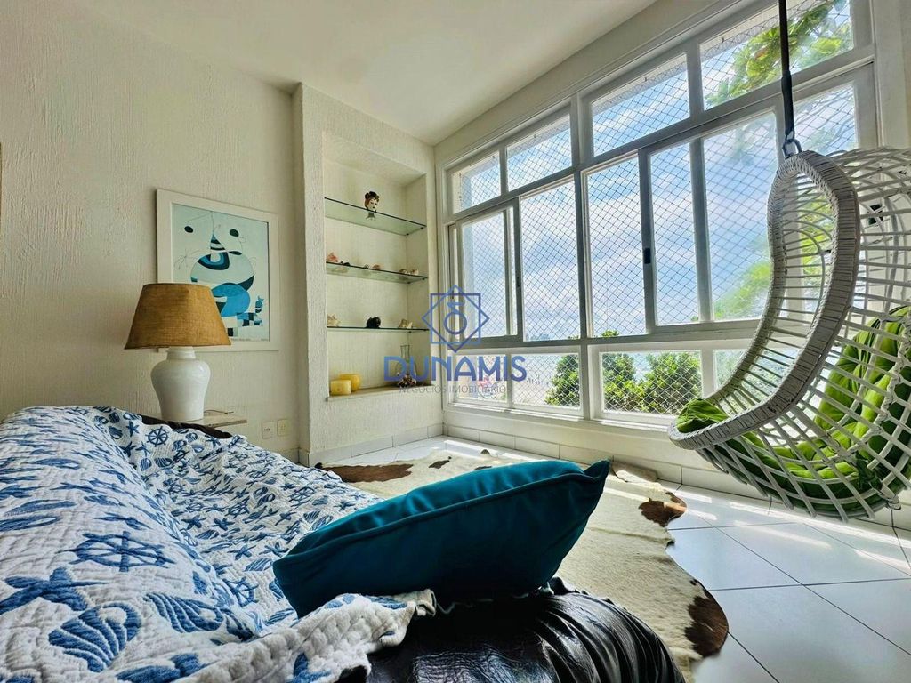 ** APARTAMENTO PÉ NA AREIA A VENDA NA PRAIA DAS PITANGUEIRAS ** em Jardim Astúrias, Guarujá — foto 2