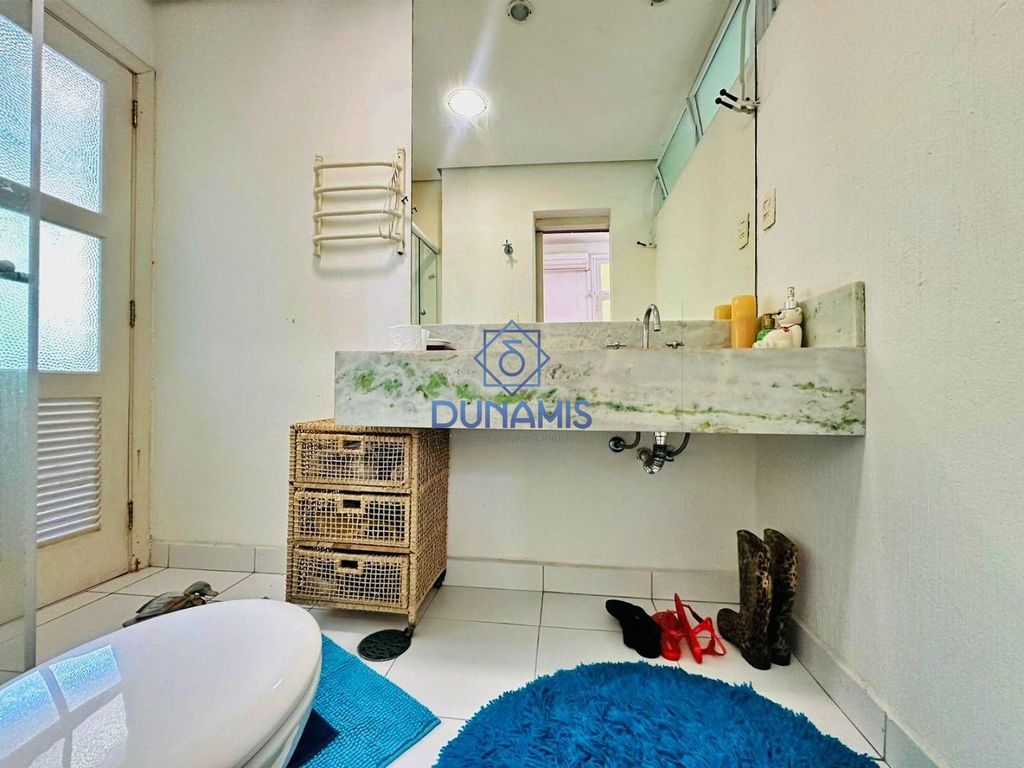 ** APARTAMENTO PÉ NA AREIA A VENDA NA PRAIA DAS PITANGUEIRAS ** em Jardim Astúrias, Guarujá — foto 32