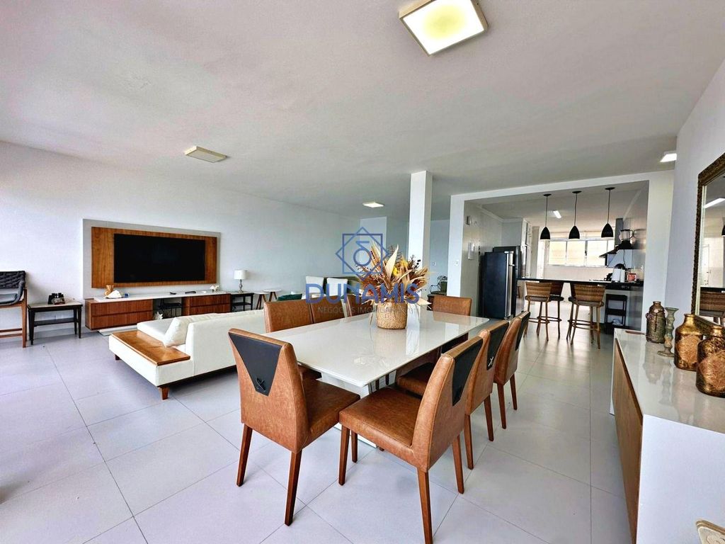 APARTAMENTO FRENTE TOTAL PARA O MAR À VENDA NA PRAIA DAS PITANGUEIRAS- REFORMADO em Pitangueiras, Guarujá — foto 2