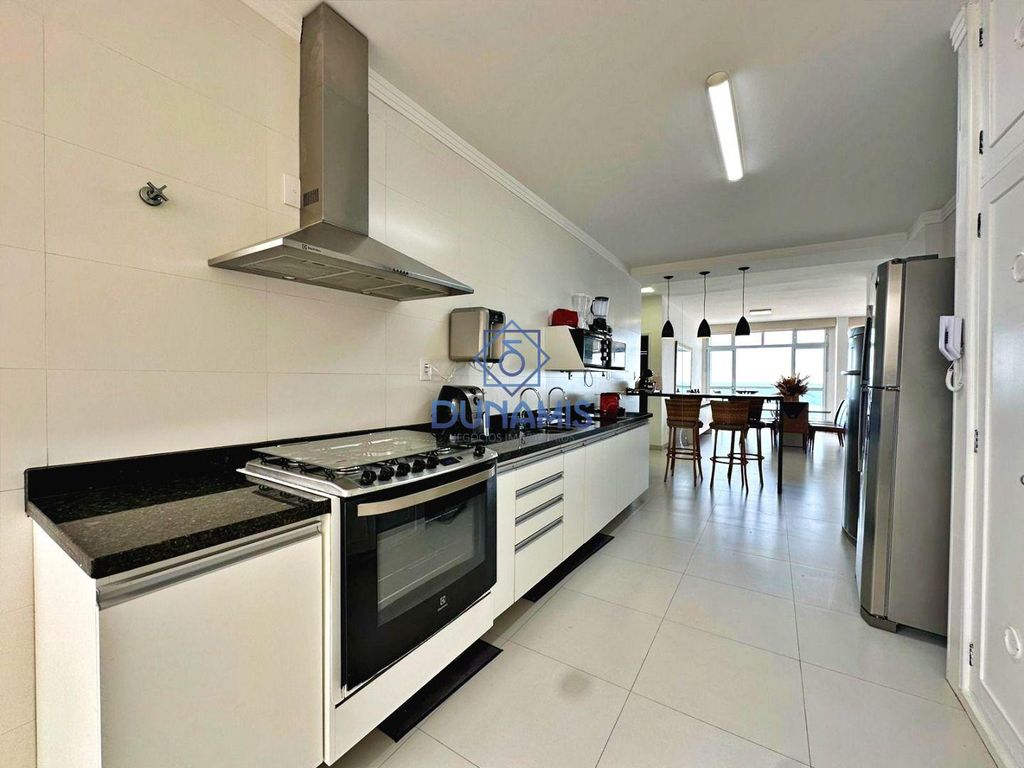 APARTAMENTO FRENTE TOTAL PARA O MAR À VENDA NA PRAIA DAS PITANGUEIRAS- REFORMADO em Pitangueiras, Guarujá — foto 36
