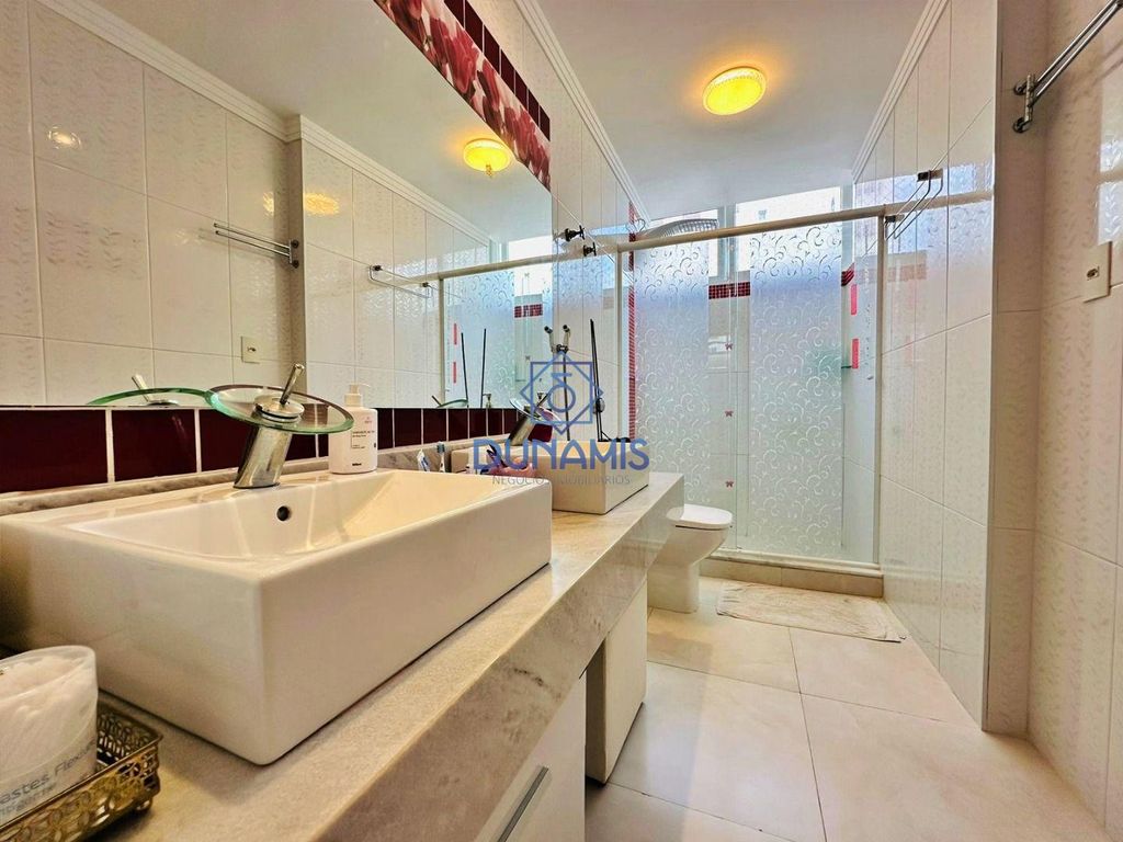 LINDO APARTAMENTO À VENDA NA PRAIA DE PITANGUEIRAS - FRENTE TOTAL REGIÃO CENTRAL em Pitangueiras, Guarujá — foto 29