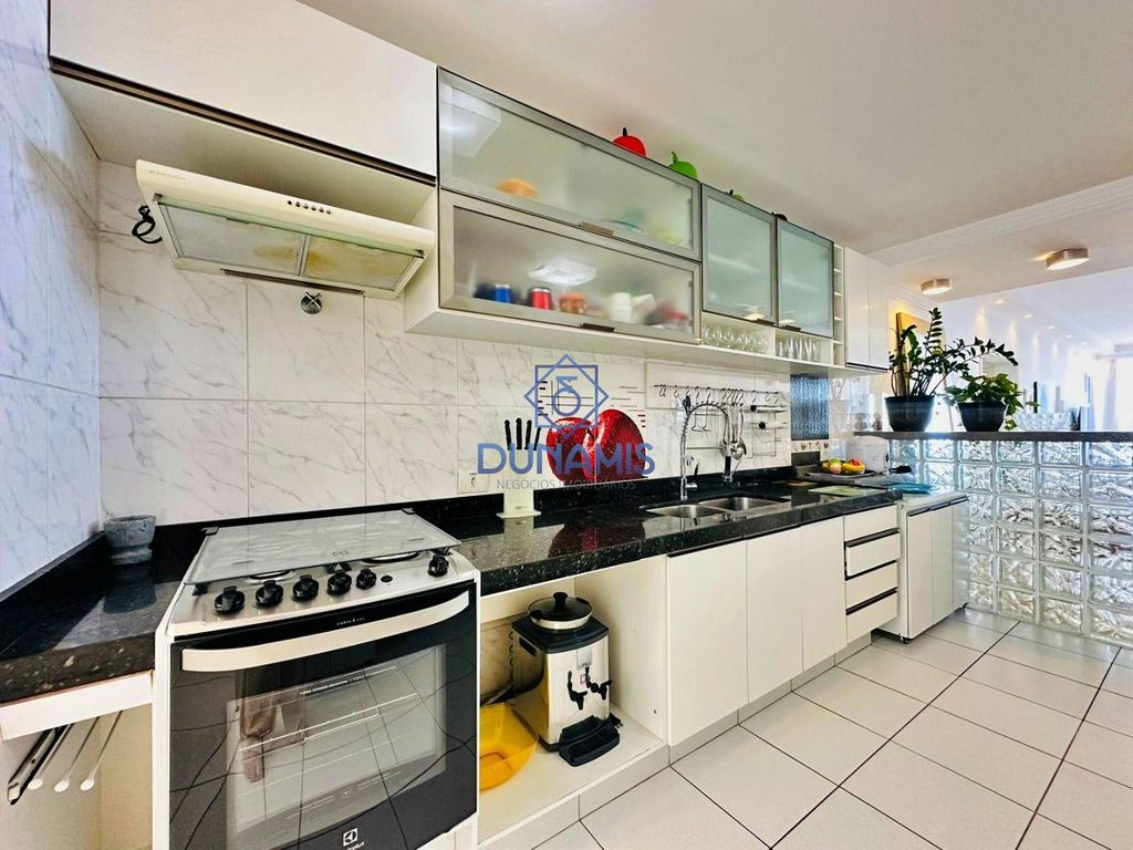 LINDO APARTAMENTO À VENDA NA PRAIA DE PITANGUEIRAS - FRENTE TOTAL REGIÃO CENTRAL em Pitangueiras, Guarujá — foto 17