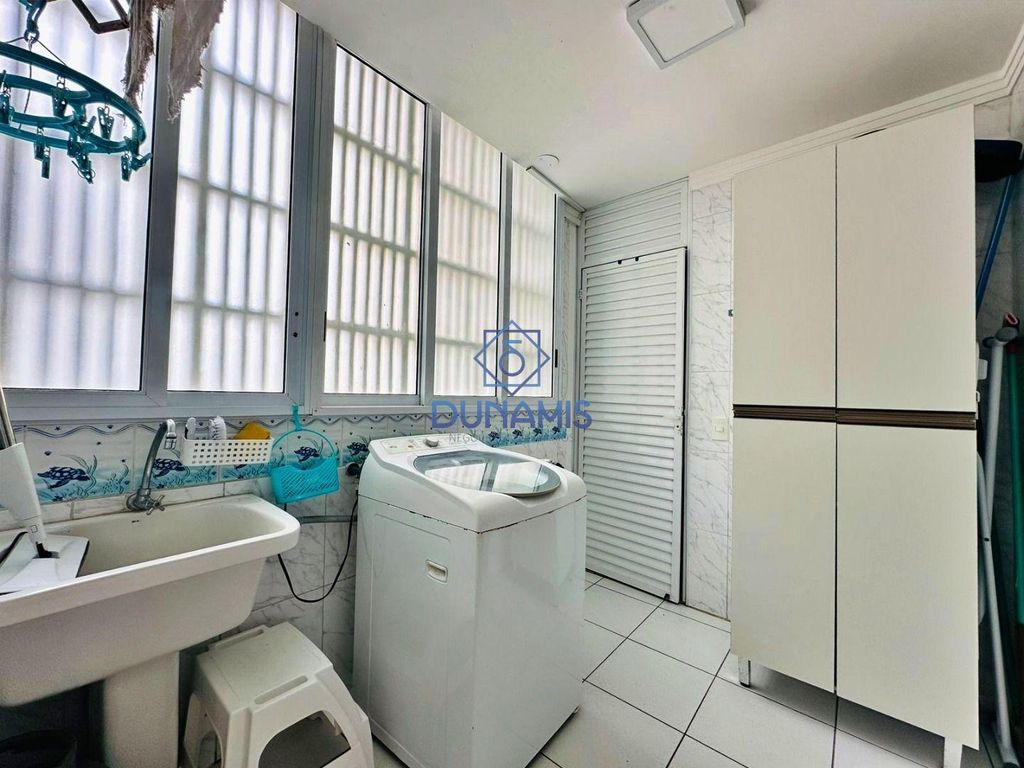 LINDO APARTAMENTO À VENDA NA PRAIA DE PITANGUEIRAS - FRENTE TOTAL REGIÃO CENTRAL em Pitangueiras, Guarujá — foto 48