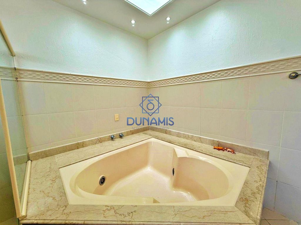MAGNÍFICA CASA ALTO PADRÃO - ENSEADA - 4 SUÍTES - COM LAZER em Enseada, Guarujá — foto 51