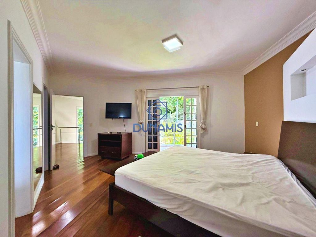 MAGNÍFICA CASA ALTO PADRÃO - ENSEADA - 4 SUÍTES - COM LAZER em Enseada, Guarujá — foto 40