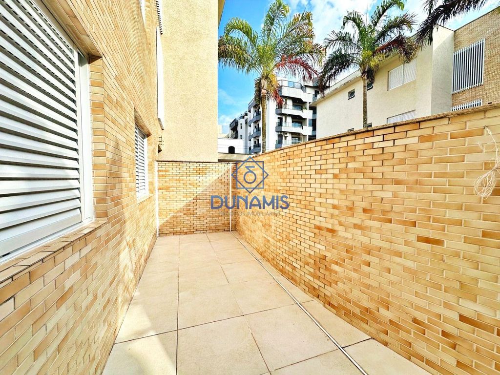 MAGNÍFICO APARTAMENTO GARDEN COM VARANDA GOURMET NA PRAIA DA ENSEADA em Enseada, Guarujá — foto 8