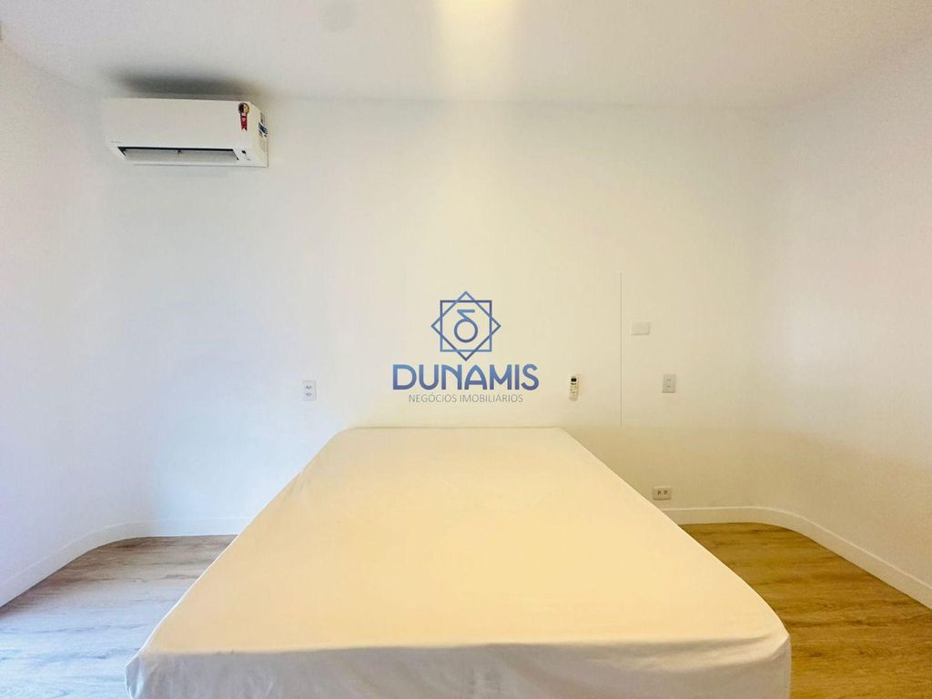 LINDO APARTAMENTO REFORMADO PARA VENDA NA REGIÃO NOBRE DE PITANGUEIRAS em Pitangueiras, Guarujá — foto 39