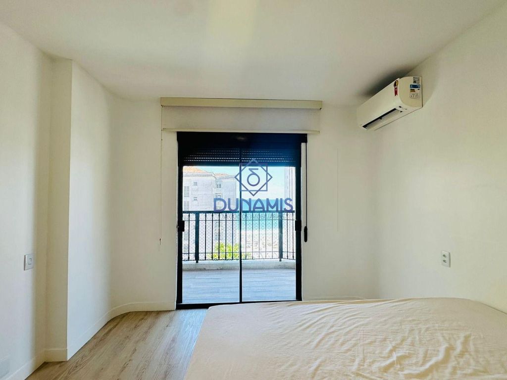 LINDO APARTAMENTO REFORMADO PARA VENDA NA REGIÃO NOBRE DE PITANGUEIRAS em Pitangueiras, Guarujá — foto 42