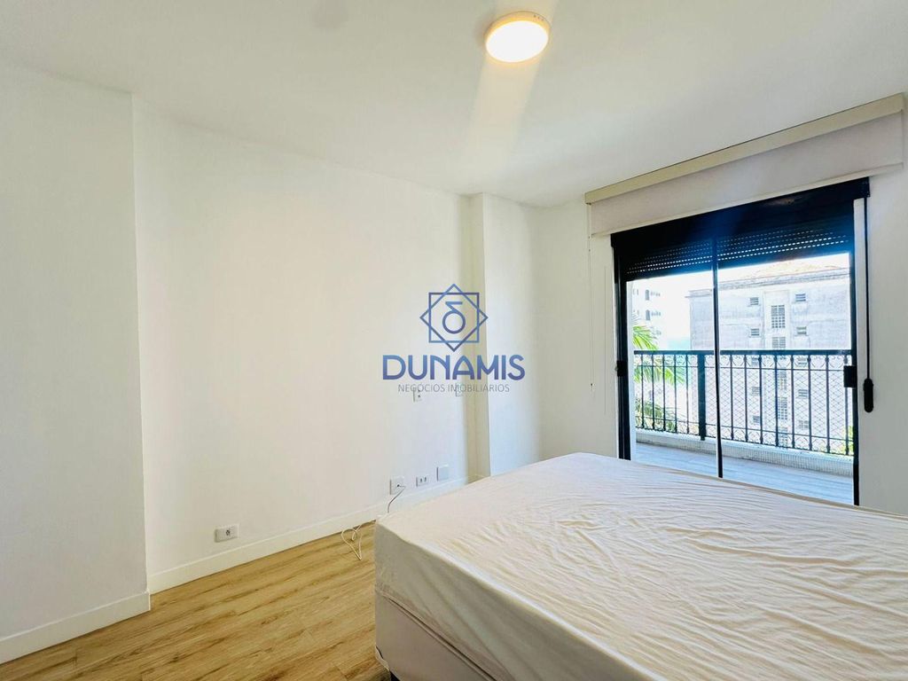 LINDO APARTAMENTO REFORMADO PARA VENDA NA REGIÃO NOBRE DE PITANGUEIRAS em Pitangueiras, Guarujá — foto 41