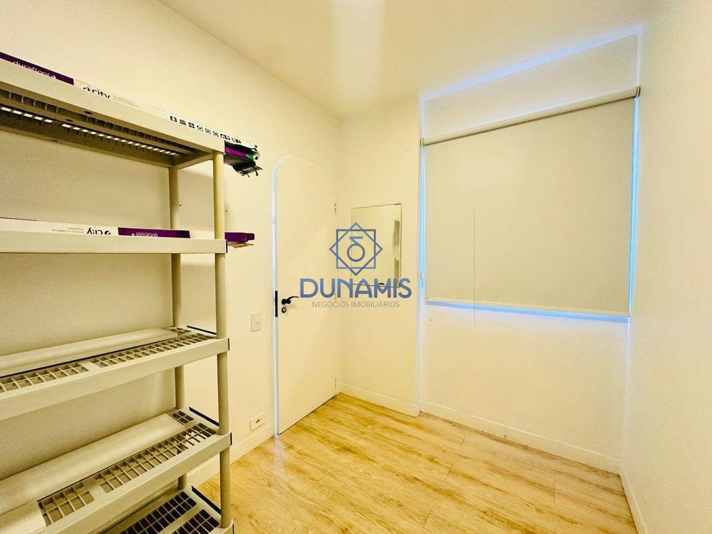 LINDO APARTAMENTO REFORMADO PARA VENDA NA REGIÃO NOBRE DE PITANGUEIRAS em Pitangueiras, Guarujá — foto 62