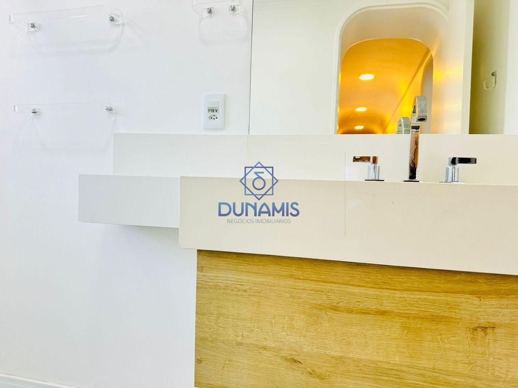 LINDO APARTAMENTO REFORMADO PARA VENDA NA REGIÃO NOBRE DE PITANGUEIRAS em Pitangueiras, Guarujá — foto 61