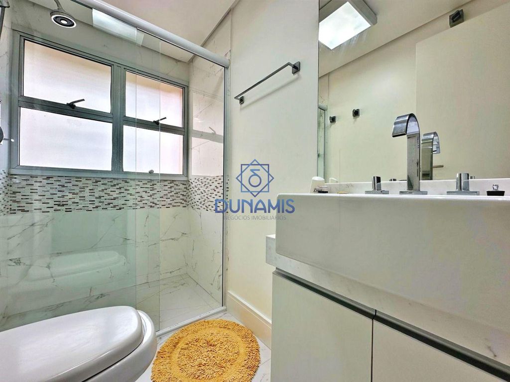 LINDO APARTAMENTO REFORMADO  A VENDA FRENTE TOTAL EM ASTÚRIAS em Jardim Astúrias, Guarujá — foto 52