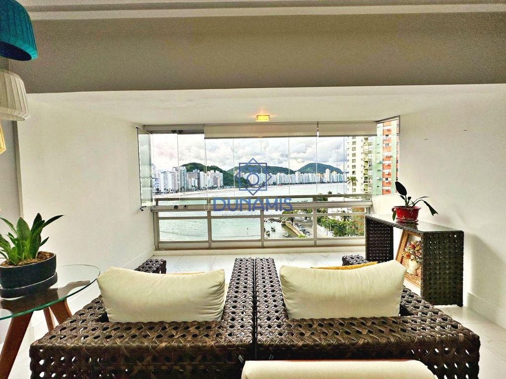 LINDO APARTAMENTO REFORMADO  A VENDA FRENTE TOTAL EM ASTÚRIAS em Jardim Astúrias, Guarujá — foto 12
