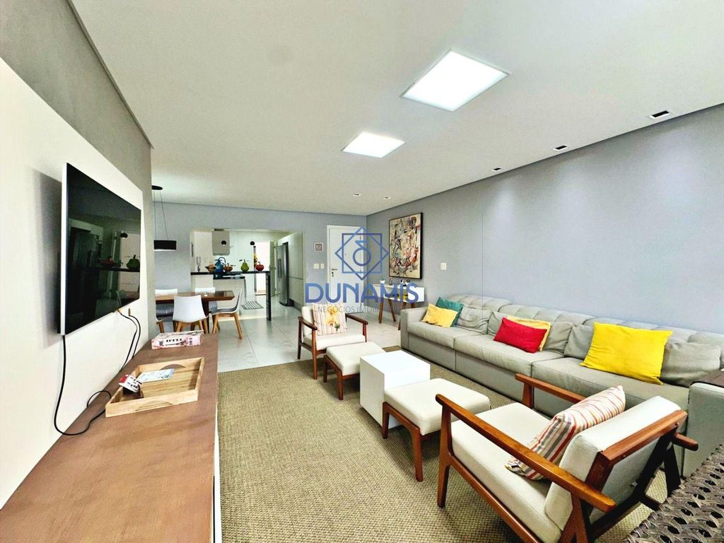 LINDO APARTAMENTO REFORMADO  A VENDA FRENTE TOTAL EM ASTÚRIAS em Jardim Astúrias, Guarujá — foto 10