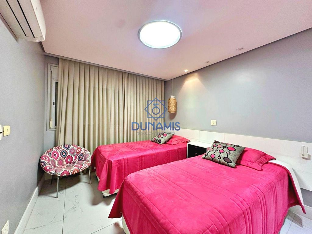 LINDO APARTAMENTO REFORMADO  A VENDA FRENTE TOTAL EM ASTÚRIAS em Jardim Astúrias, Guarujá — foto 41