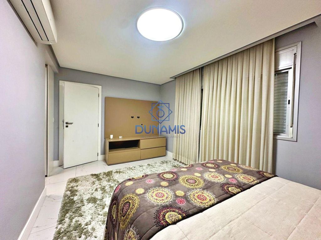 LINDO APARTAMENTO REFORMADO  A VENDA FRENTE TOTAL EM ASTÚRIAS em Jardim Astúrias, Guarujá — foto 46