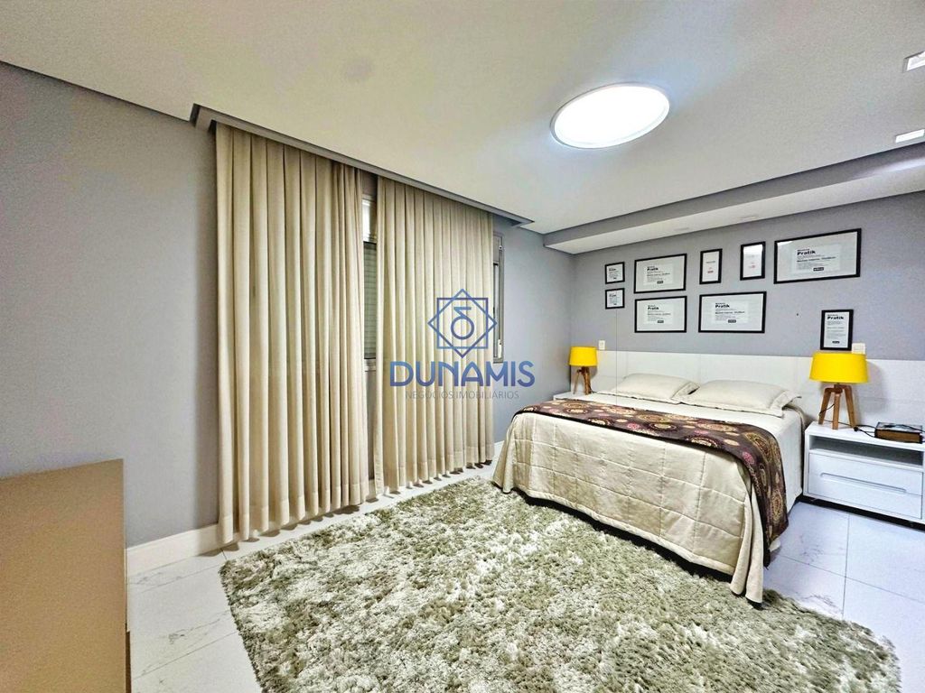 LINDO APARTAMENTO REFORMADO  A VENDA FRENTE TOTAL EM ASTÚRIAS em Jardim Astúrias, Guarujá — foto 44
