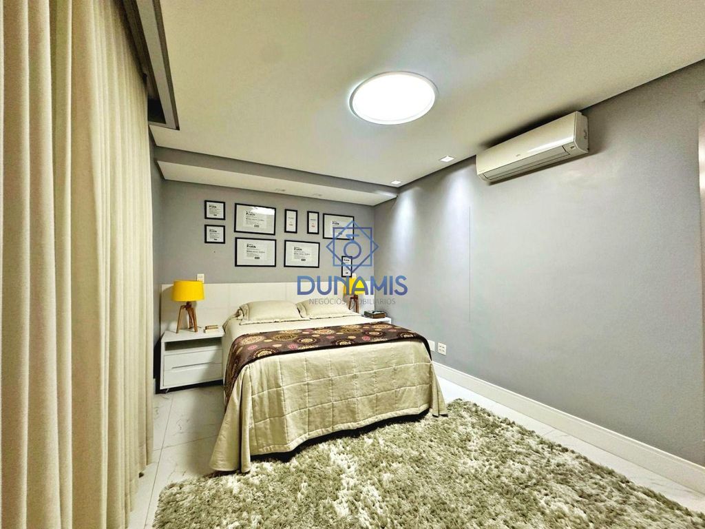 LINDO APARTAMENTO REFORMADO  A VENDA FRENTE TOTAL EM ASTÚRIAS em Jardim Astúrias, Guarujá — foto 47