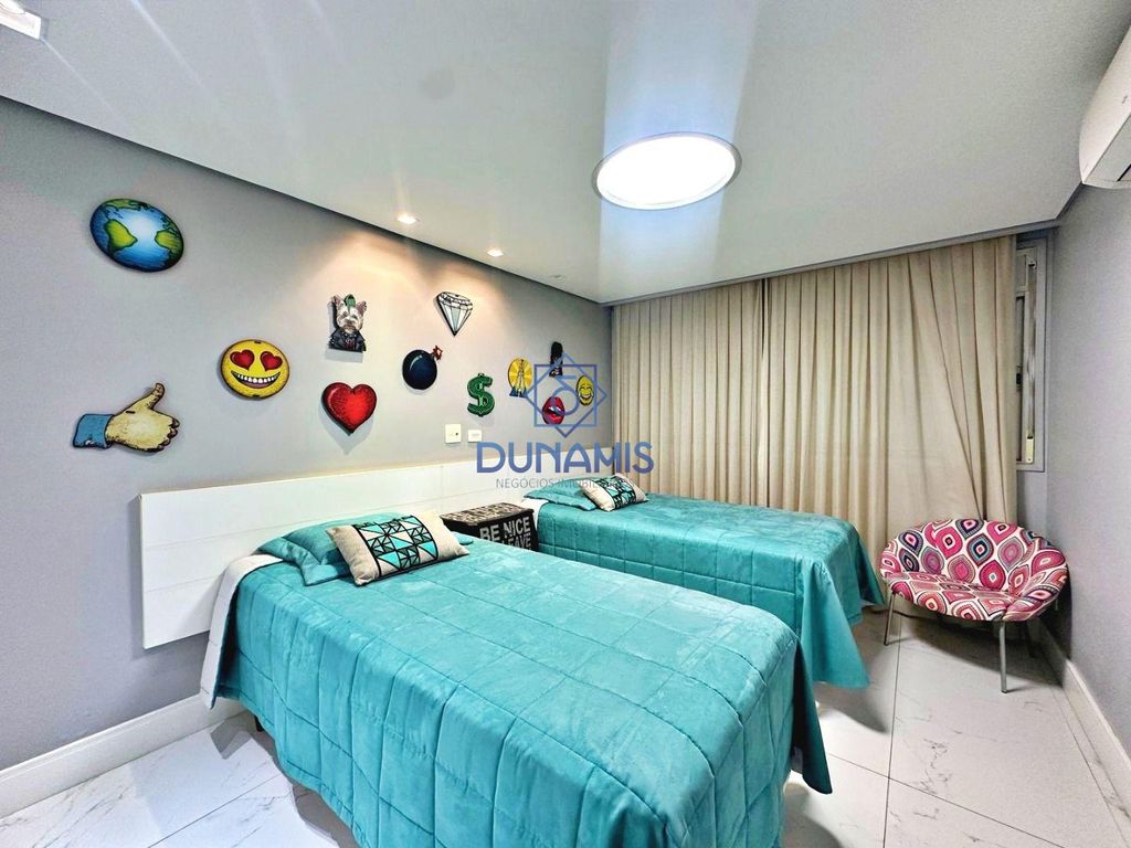 LINDO APARTAMENTO REFORMADO  A VENDA FRENTE TOTAL EM ASTÚRIAS em Jardim Astúrias, Guarujá — foto 55