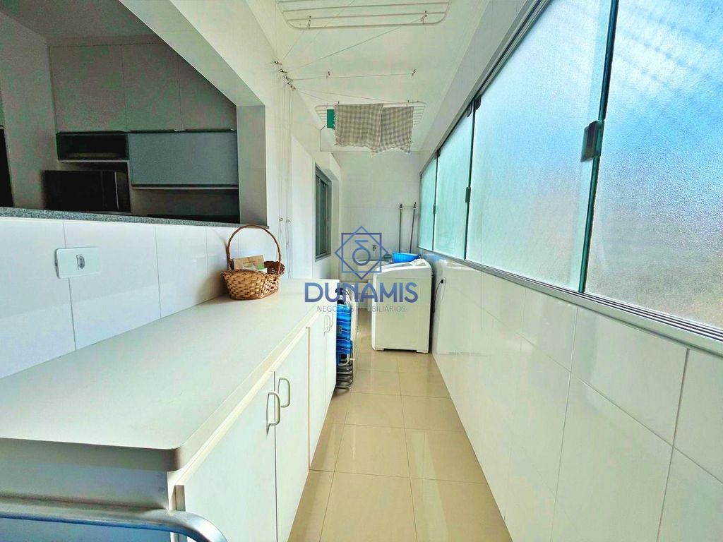 APARTAMENTO REFORMADO À VENDA NA PRAIA DE PITANGUEIRAS - NA QUADRA DO MAR em Pitangueiras, Guarujá — foto 42