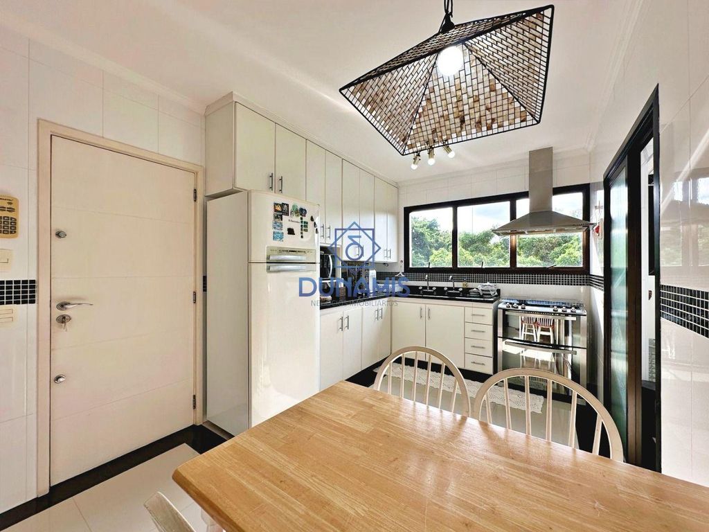 Apartamento à Venda em Morro Sorocotuba, Guarujá - SP em Morro Sorocotuba, Guarujá — foto 31
