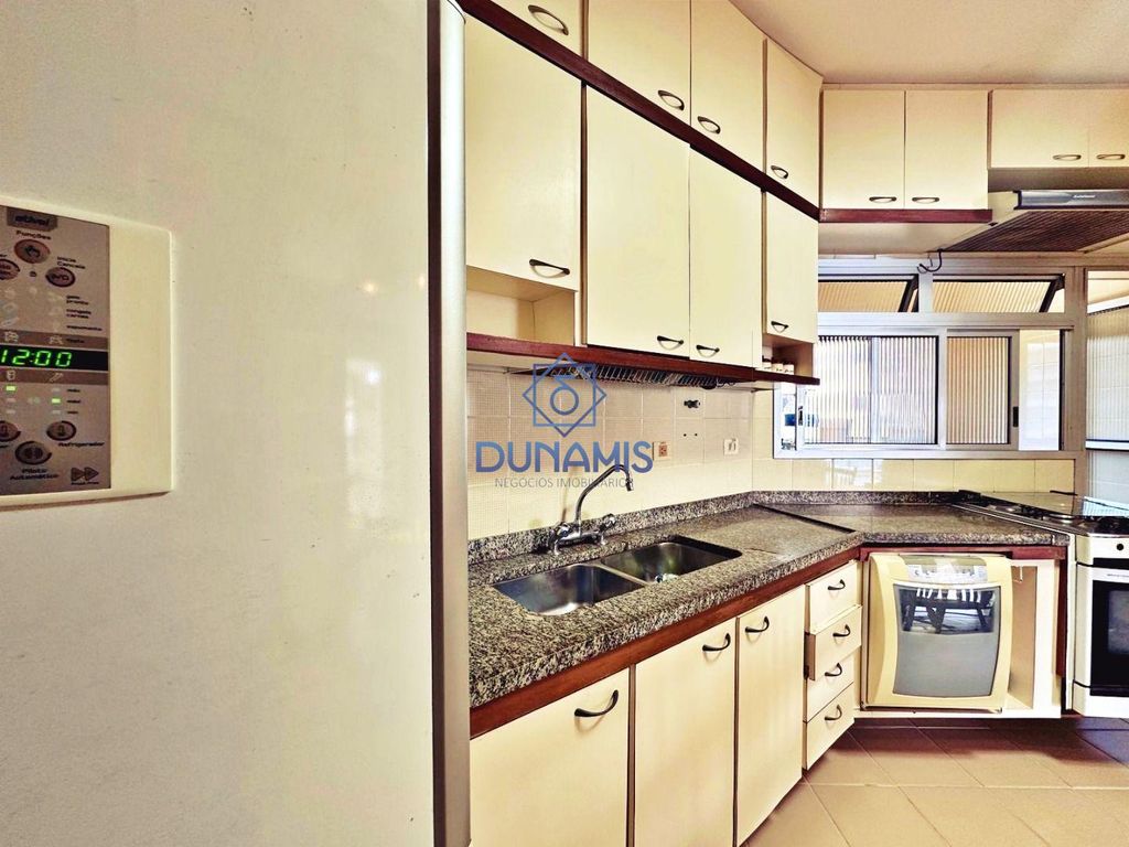EXCELENTE APARTAMENTO À VENDA NA REGIÃO DO GALHETAS NA PRAIA DAS ASTÚRIAS em Jardim Astúrias, Guarujá — foto 10